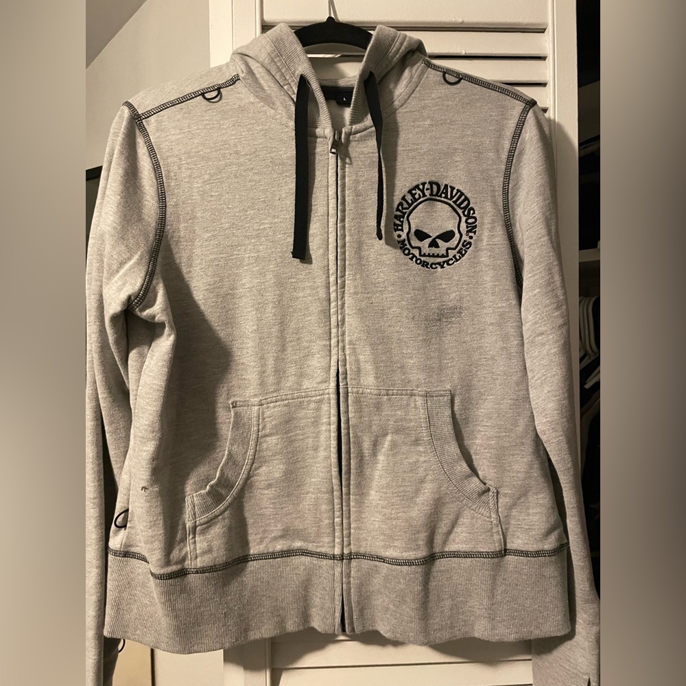 Gray Harley Davidson sweatshirt